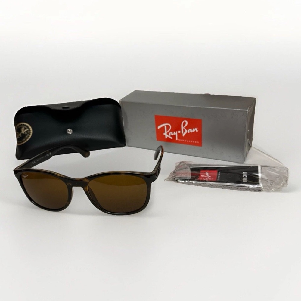 Ray-Ban Brown Sunglasses